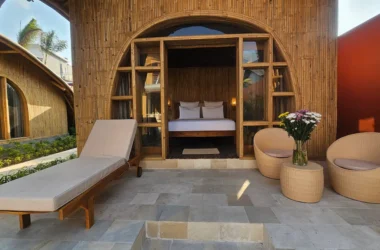 Bali-Bungaloo-terrace